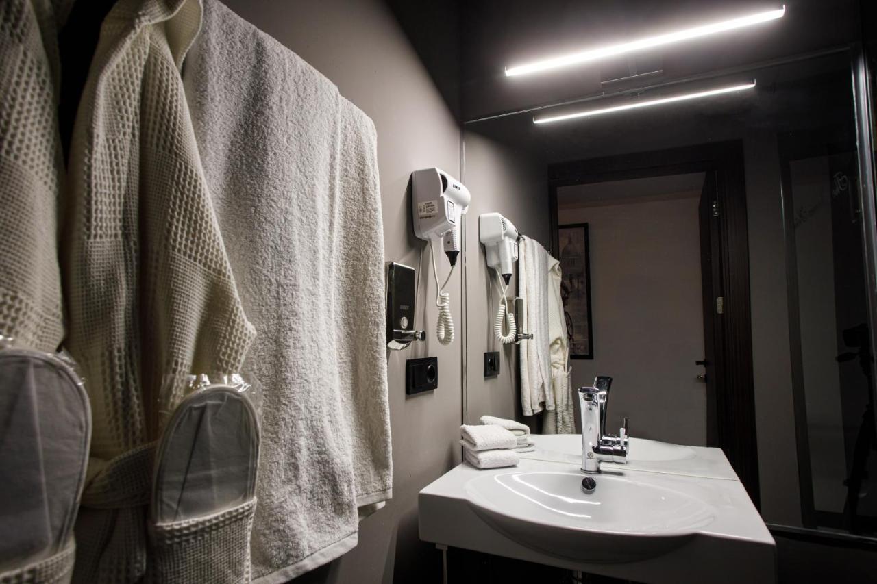 The Phoenix Boutique Hotel Erévan Extérieur photo