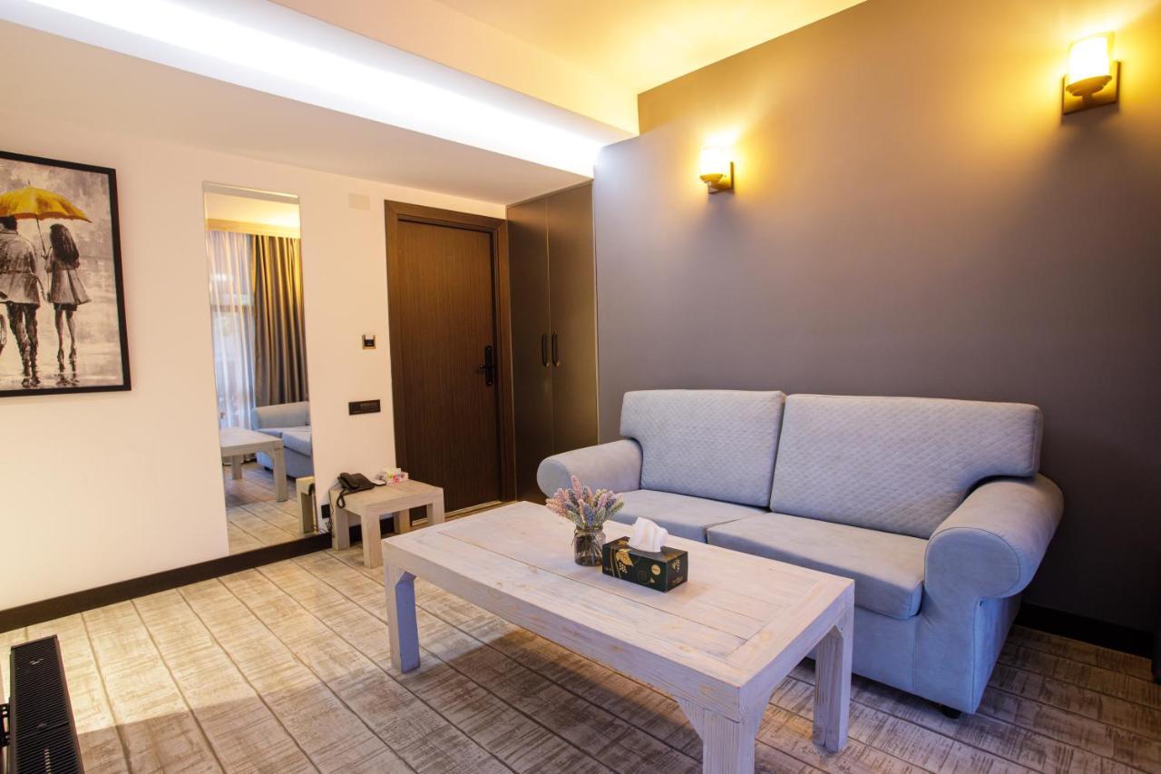 The Phoenix Boutique Hotel Erévan Extérieur photo