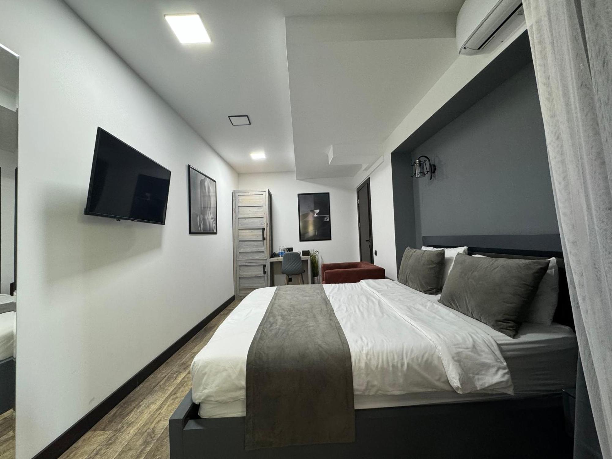 The Phoenix Boutique Hotel Erévan Extérieur photo